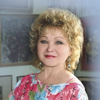 Татьяна Ларева, член Международной Ассоциации искусствоведов и художественных критиков.